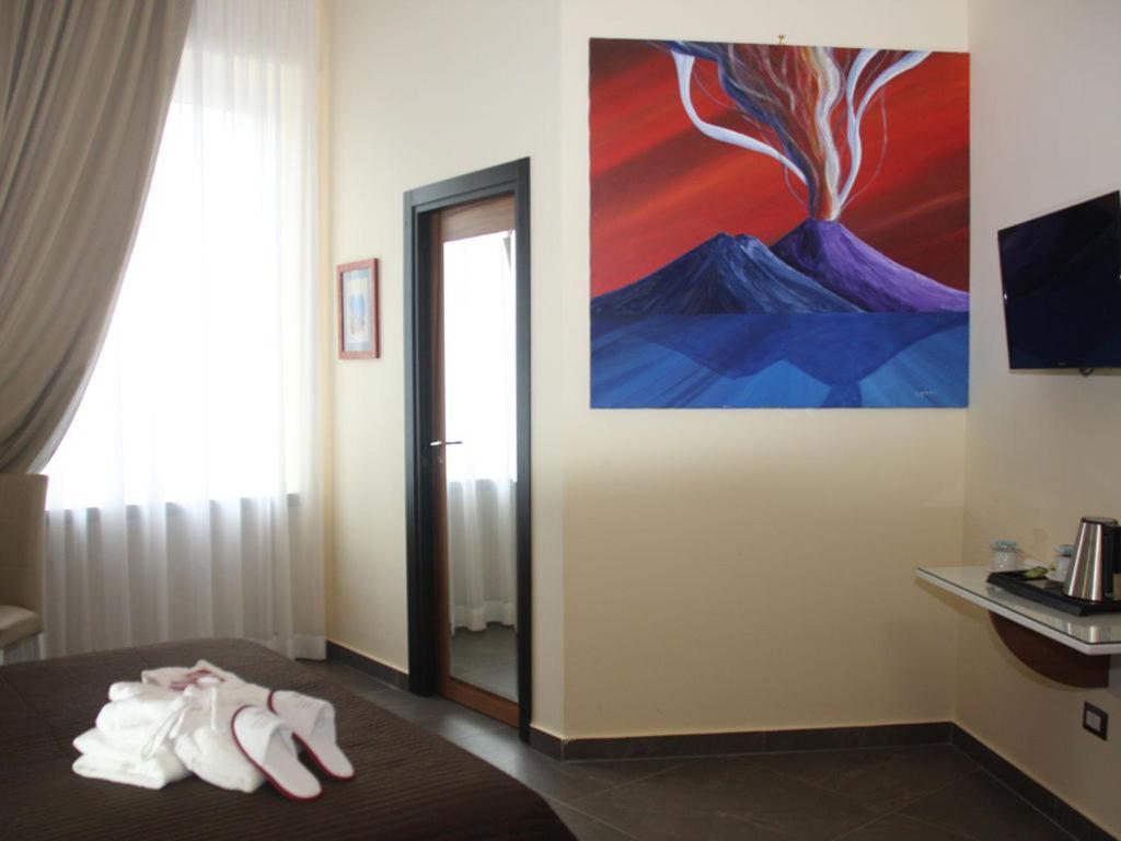 Boutique Hotel Piazza Carita Naples Extérieur photo